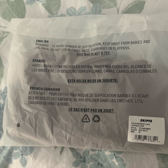 Skims Fits Everybody Triangle Lace Cami - Picture 2 of 6